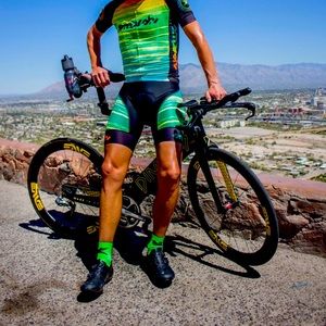 Smashfest Queen Small shirt EUC Unisex